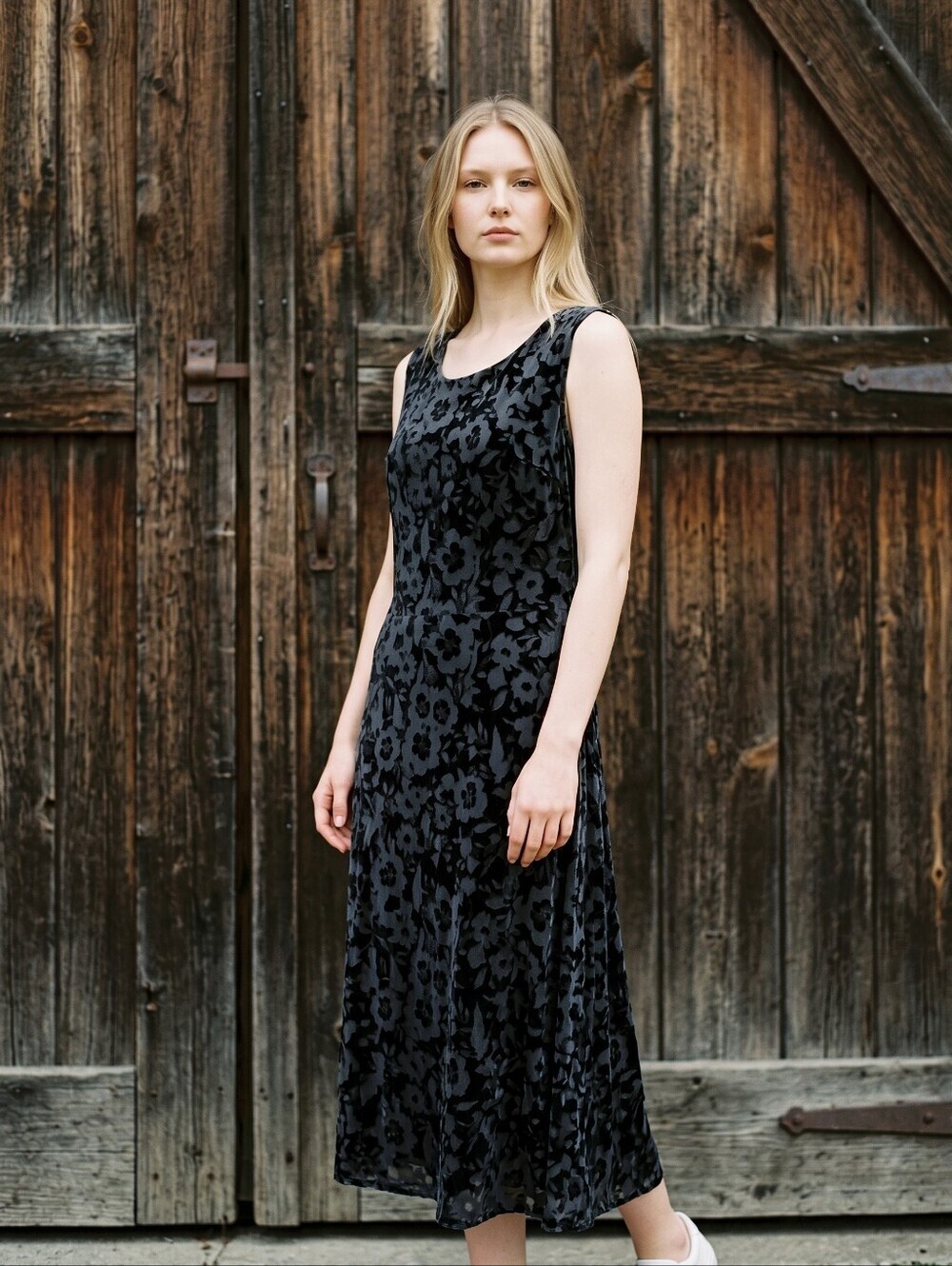 Tommy Hilfiger Black Floral Velvet Midi Dress